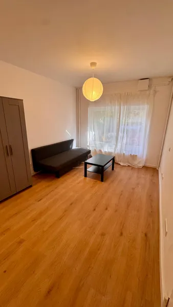 Kompaktes 1-Zimmer-Apartment: Urbanes Leben in Neukölln — photo 1